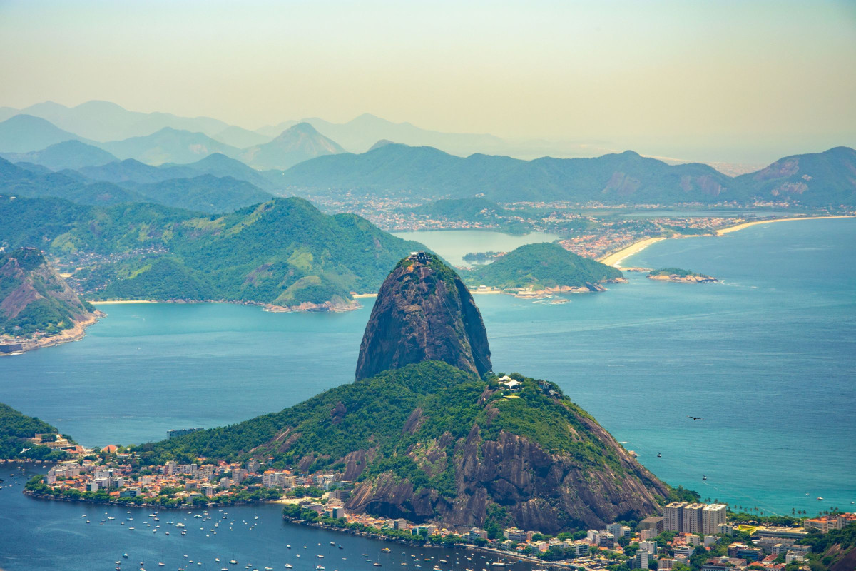 Guest Friendly Hotels in Rio de Janeiro: Best, Luxury & Cheap Room for Passport Bros and Bachelors