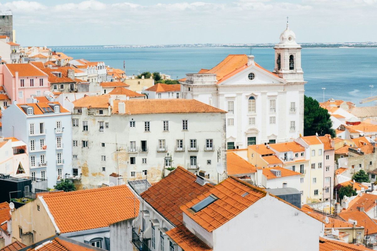 Guest Friendly Hotels in Lisbon 2025: Best in Bairro Alto, Baixa, Alfama, and Near Lisbon Nightlife