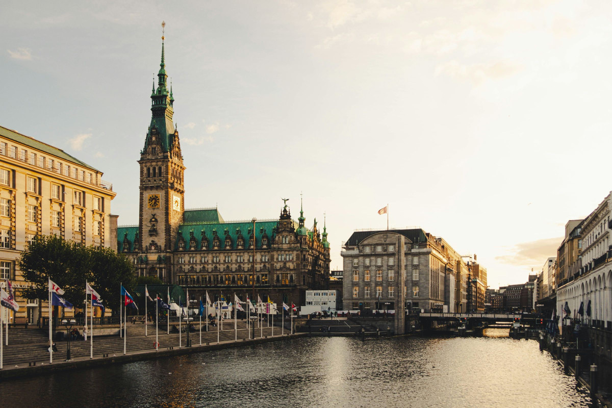 Guest Friendly Hotels in Hamburg, Germany 2025 Best Places to Stay in Reeperbahn, St. Pauli & Altstadt